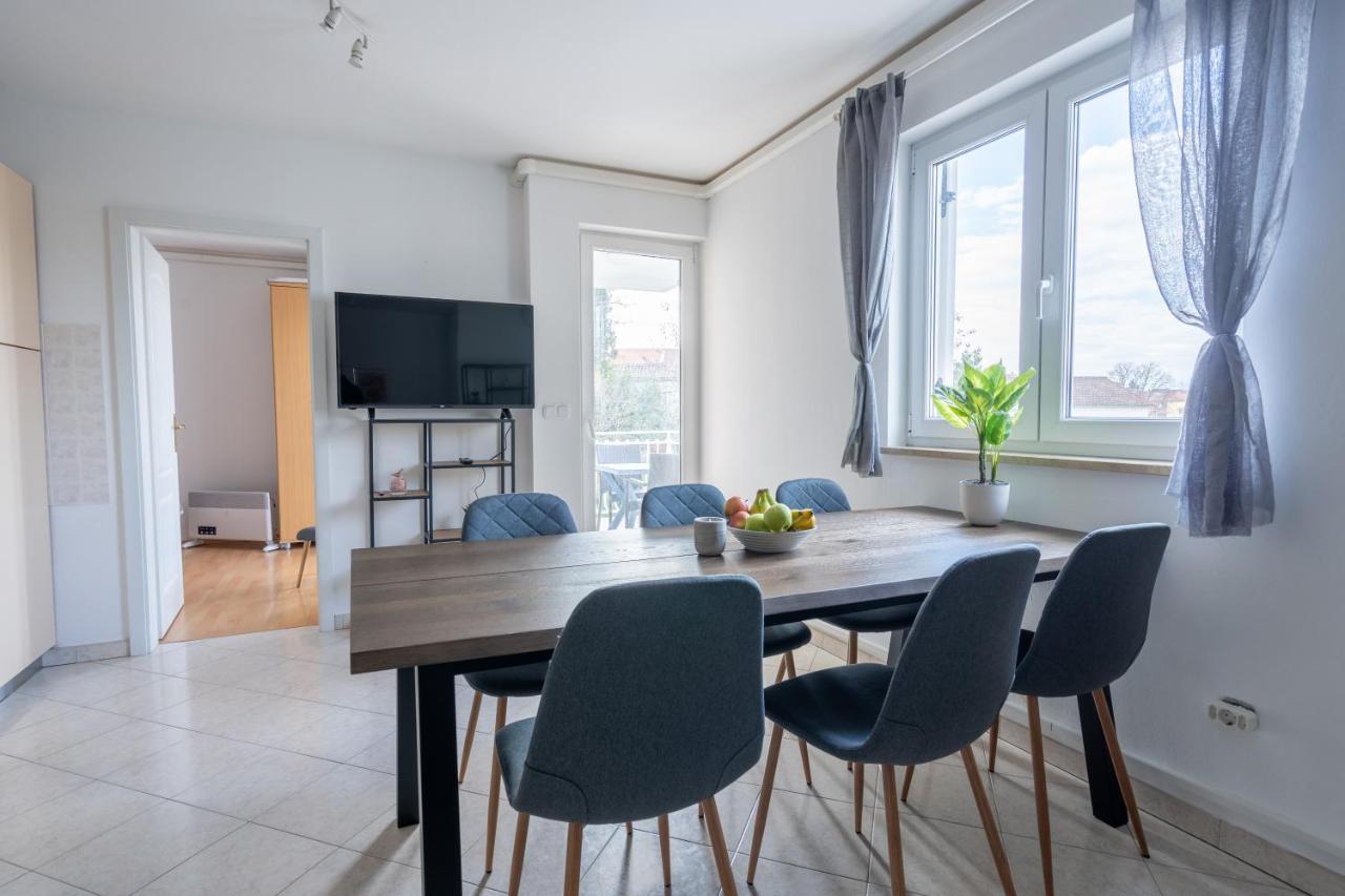Charmante Wohnung Fusslaeufig Zum Meer In Funtana Eksteriør bilde